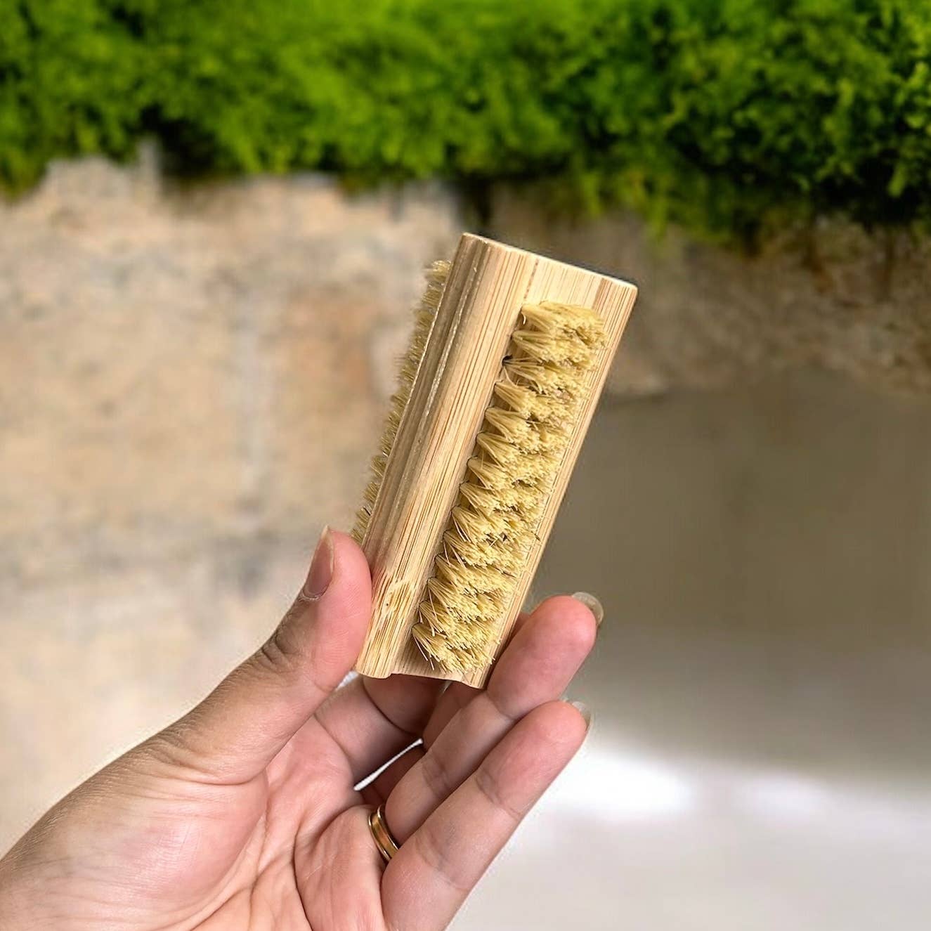 Bamboo Vegan Nail Brush | Gardening | Self Care Bestseller