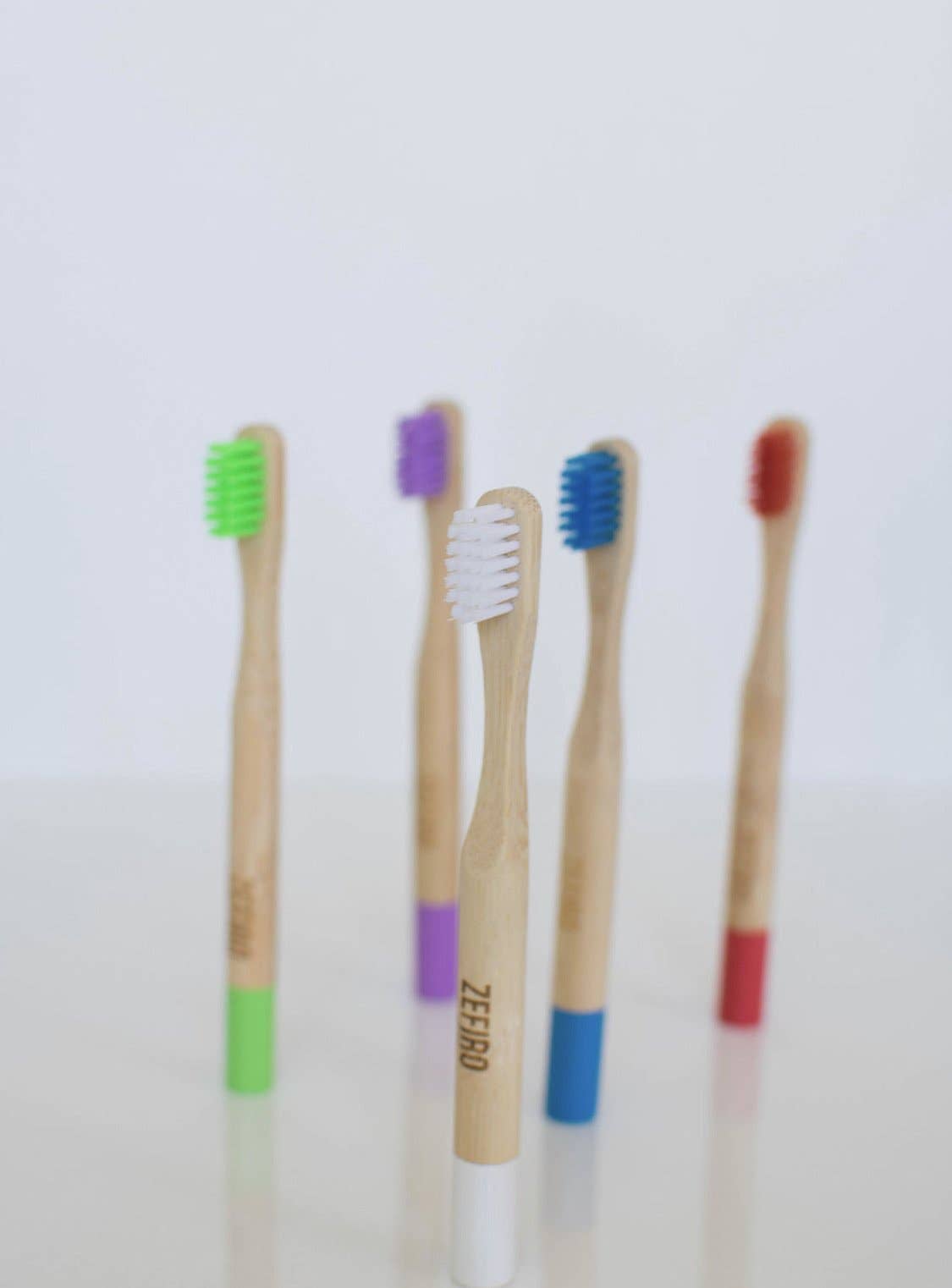 Zefiro - Bamboo Kid's Toothbrush - Green